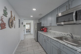 Building Photo - Millcroft Apartments
