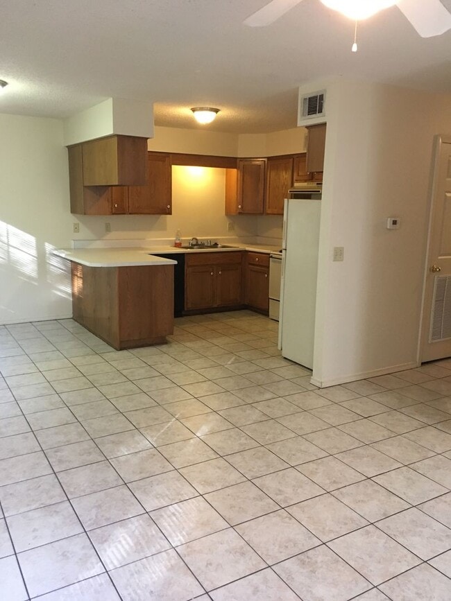 Foto del edificio - 73 W 16th Pl