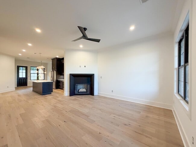 Building Photo - 4161 Cocos Wy