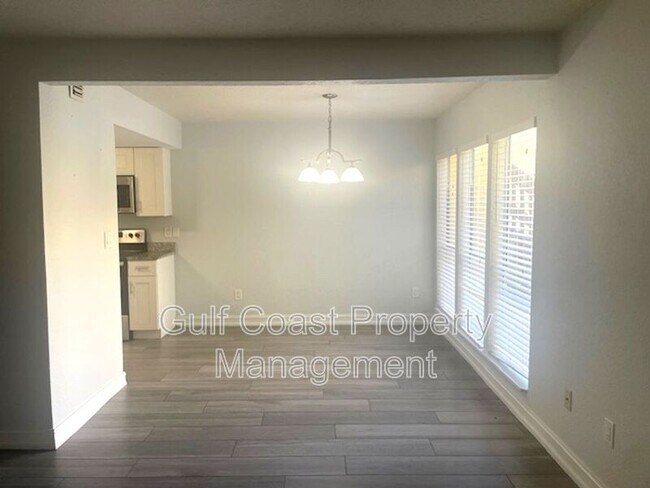 Foto del edificio - 3417 Clark Rd