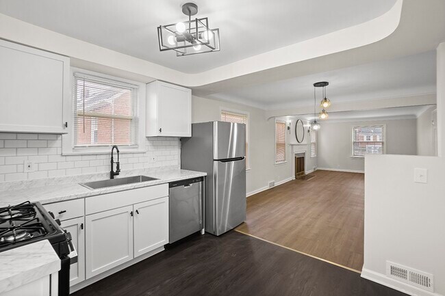 Building Photo - 13645 Cedar Road, Unit Up Unit