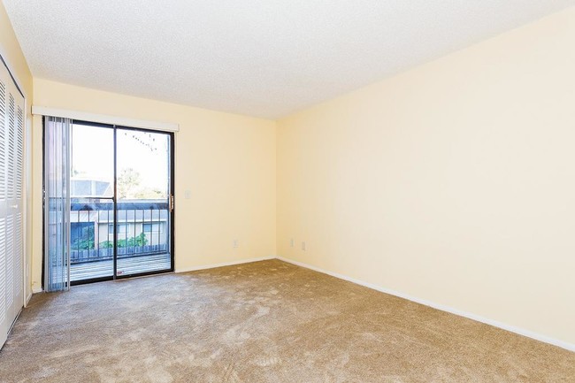 Building Photo - 2030 CASCADES BLVD. #204 KISSIMMEE FL 34741