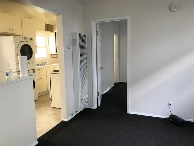 Building Photo - 5508 Inglewood Blvd