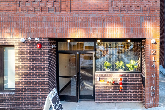 214 Vine St - Entrance - 214 Vine St