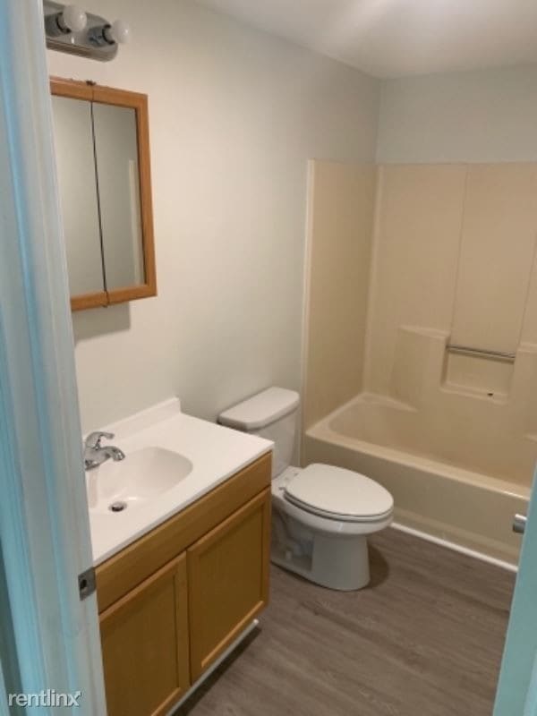 18 Goshen Rd, Chaplin, CT 06235 Room for Rent in Chaplin, CT