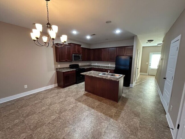 Building Photo - 4374 Shivas Way