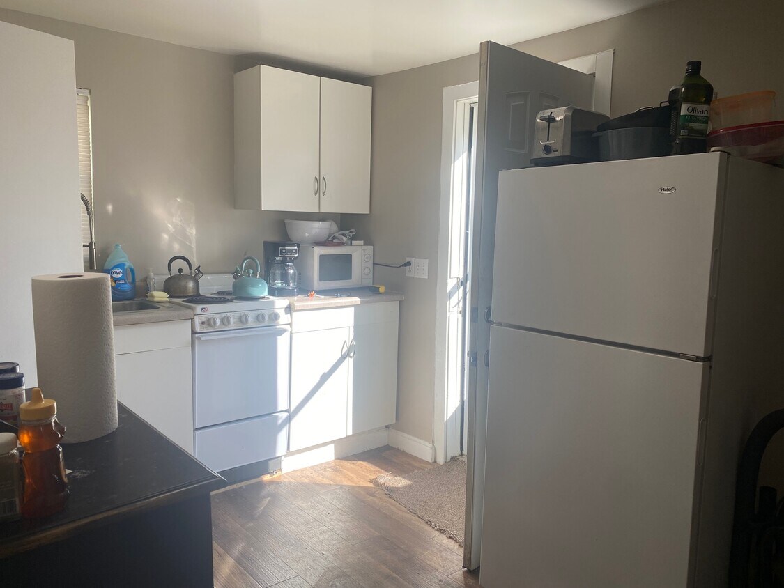 Foto principal - 214 Custer Ave