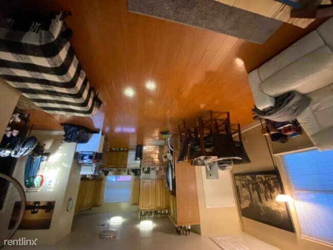 Foto del edificio - 1 br, 1 bath Townhome - 2025 9th St A Unit A
