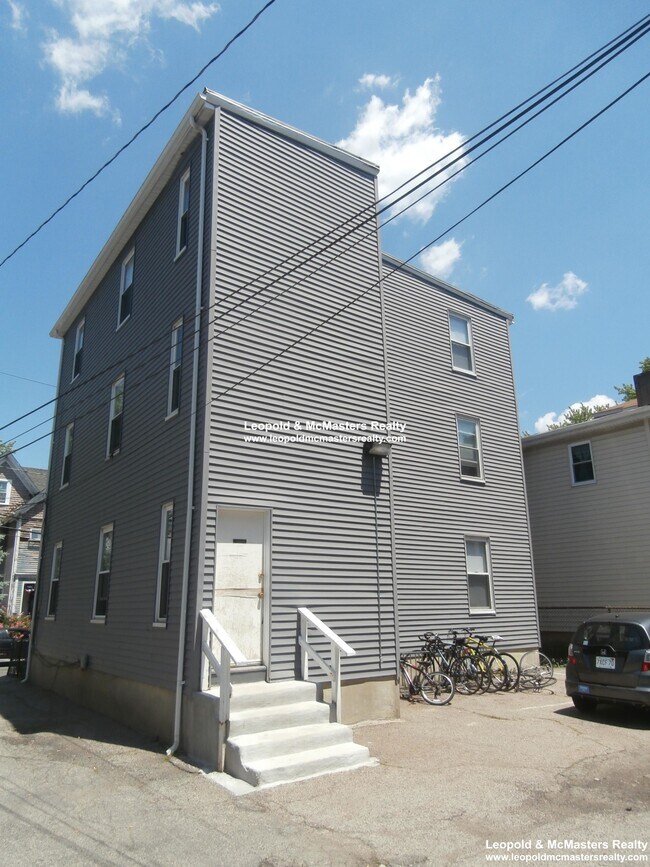 Foto del edificio - 27 Westford St