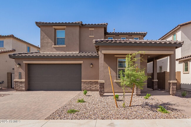 Building Photo - 21424 E Sparrow Dr