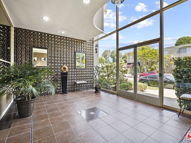 Vestíbulo - 6601 Springpark Ave