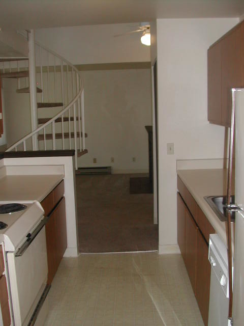 Building Photo - 4501 Boardwalk Dr