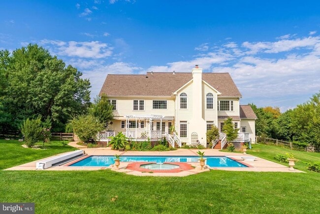 Building Photo - 615 Nalls Farm Way