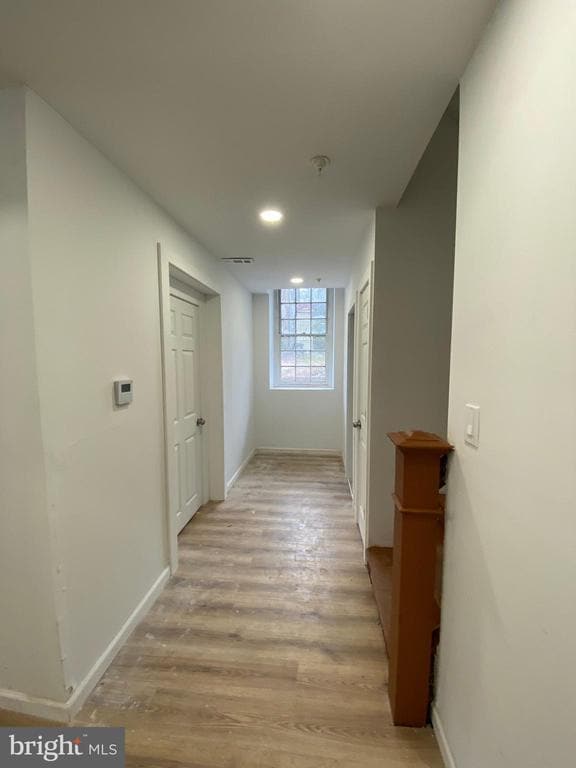 Building Photo - 260 W Johnson St