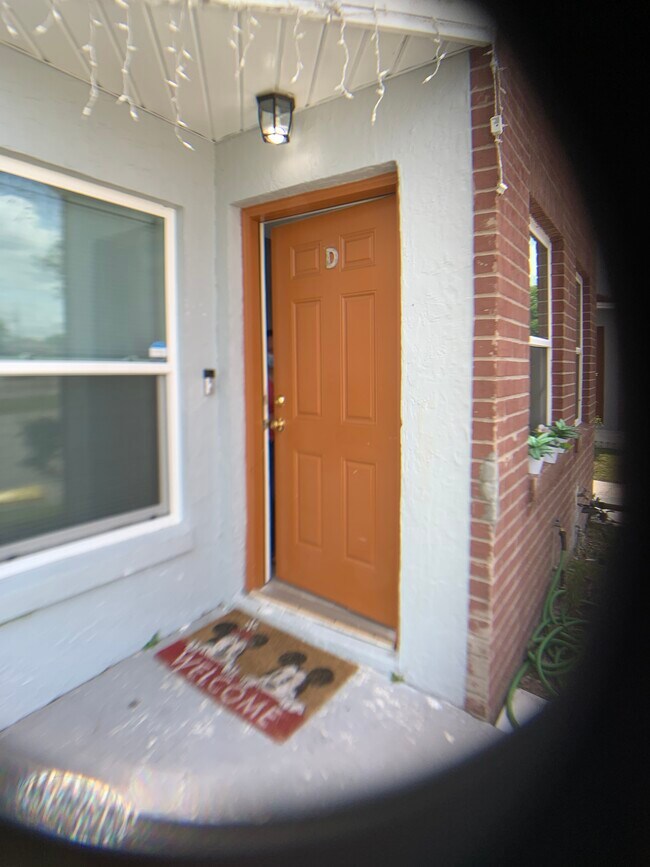 Building Photo - 270 Hart Ln