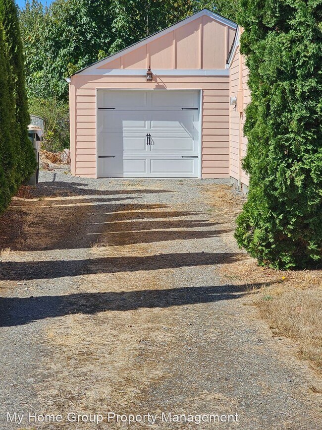 Foto del edificio - 2 br, 1 bath House - 249 Howard St N