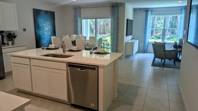 Foto del edificio - 2537 SW Calder St