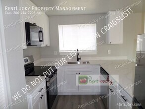 Building Photo - 2612 Laukala Pl