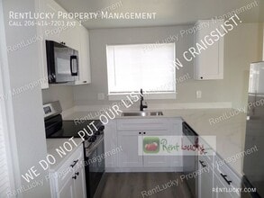 Building Photo - 2612 Laukala Pl