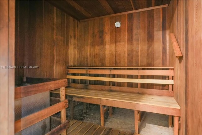 Foto del edificio - 16558 NE 26th Ave