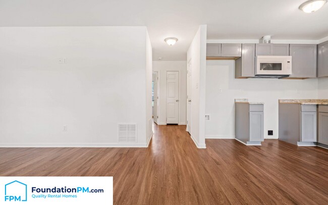 Foto del edificio - 4269 Tomahawk St