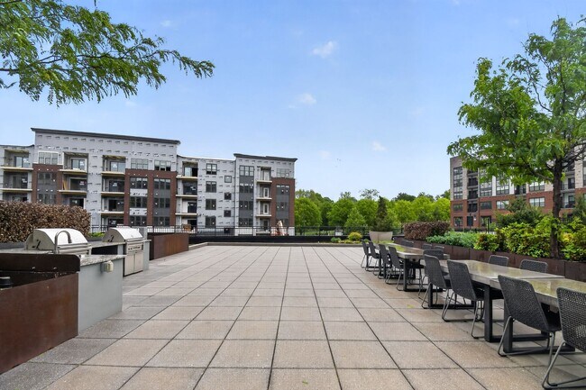 Foto del edificio - 145 Riverhaven Dr