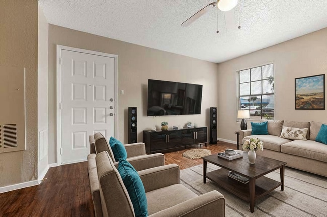 Interior Photo - Park Plaza