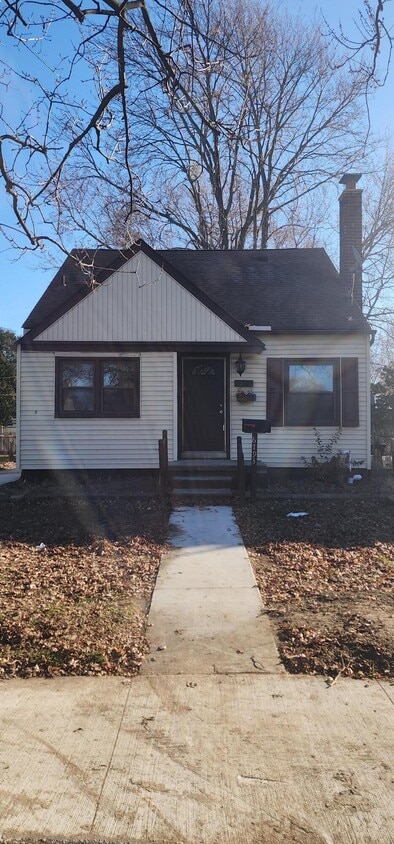 Foto principal - 6793 Pelham Rd