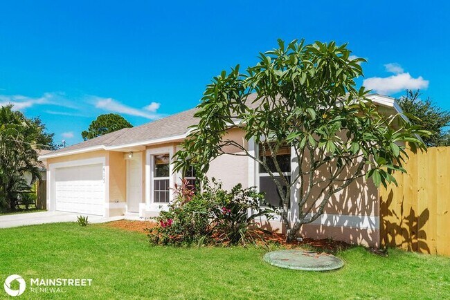 Building Photo - 615 NW North Macedo Blvd, Port St. Lucie, ...