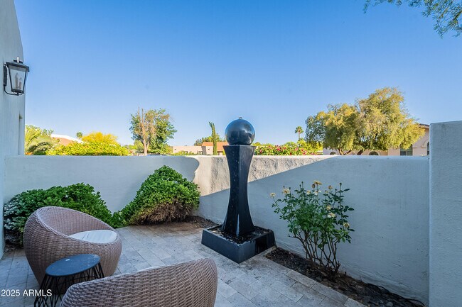 Foto del edificio - 10532 N 79th St