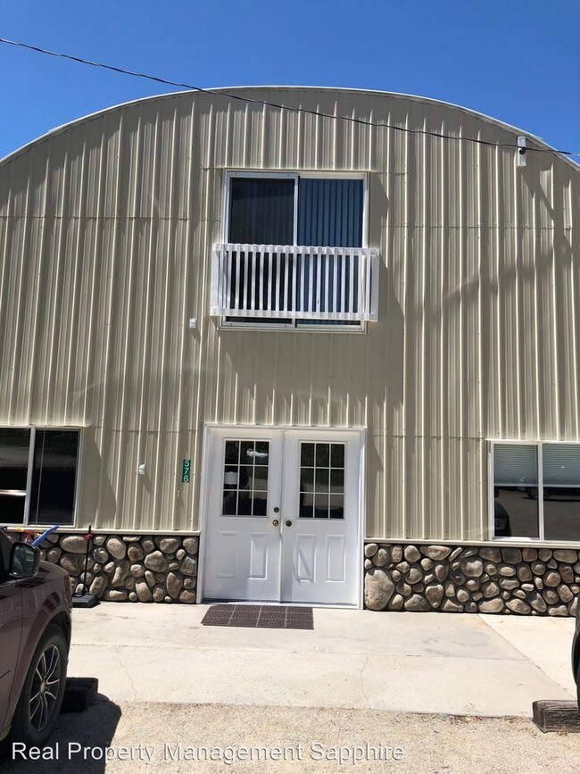 Building Photo - 576 Skalkaho Hwy