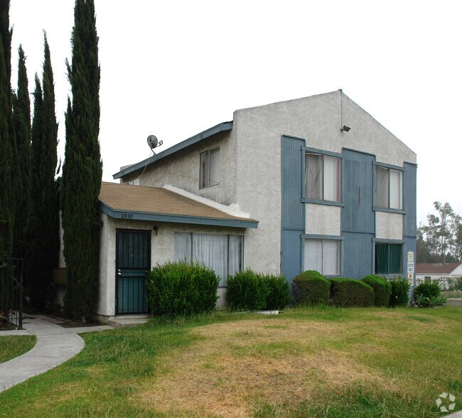 Building Photo - 8939 Mango Ave