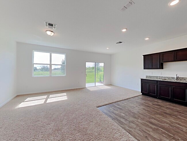 Foto del edificio - 703 Madison Dr