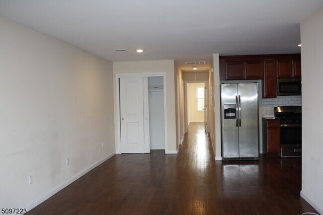 Building Photo - 771 S 20th St