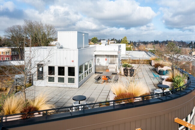 Rooftop Deck - Lawrence Lofts