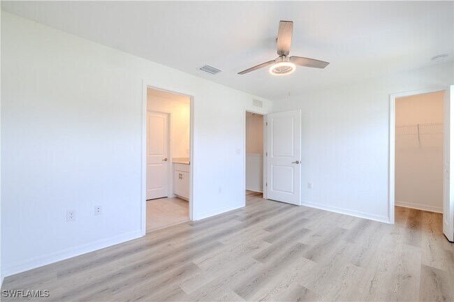 Foto del edificio - 14310 Oviedo Pl