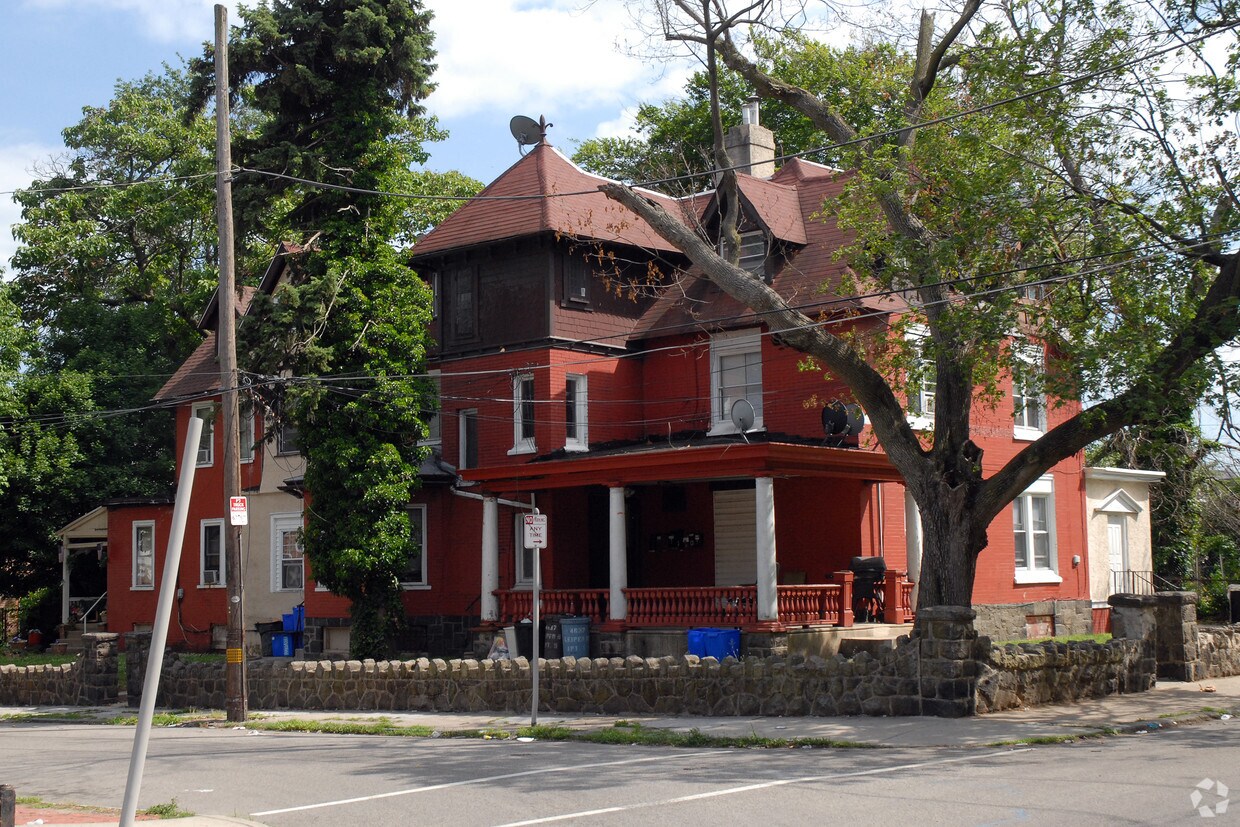 Building Photo - 4635 Leiper St