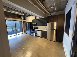 Building Photo - 4411 Dallas St
