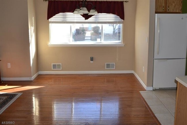 Building Photo - 1110 Wheatfield Ct