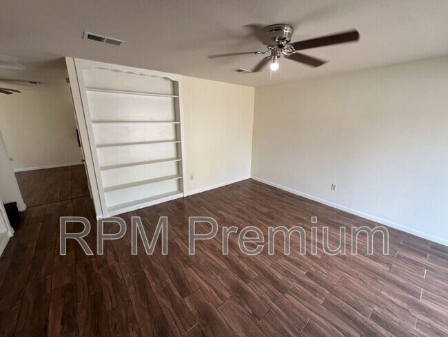 Building Photo - 5268 S Brightside View Dr