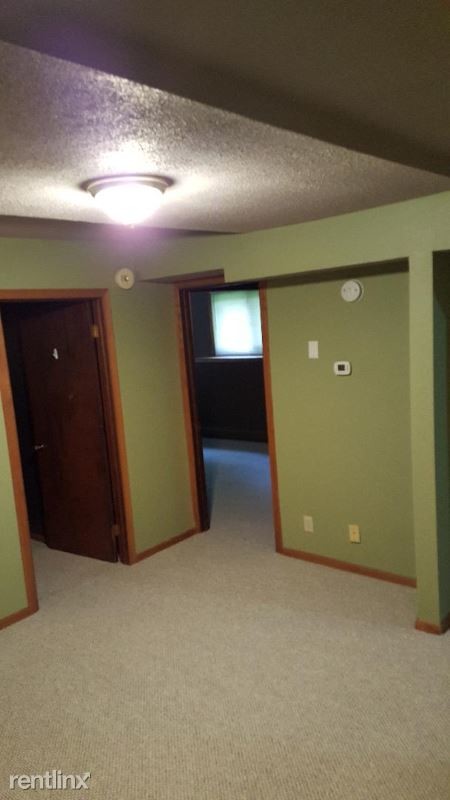 Building Photo - 2 br, 1 bath House - 16433 Franklin Trail SE