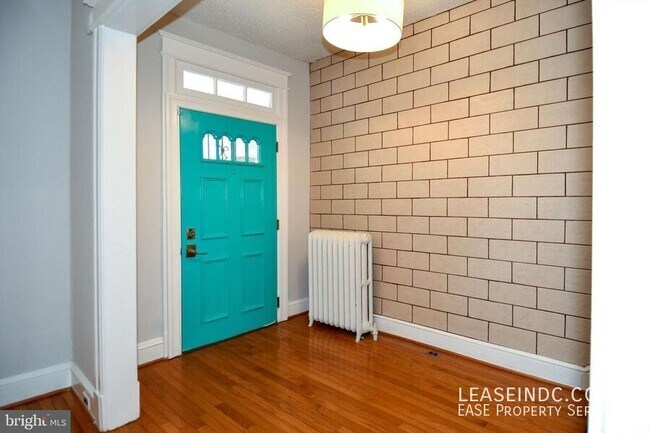 Foto del edificio - 4709 9th St NW