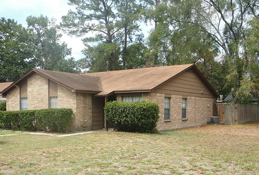 1623 Hazelwood St Unit A, Conroe, TX 77301 Room for Rent in Conroe