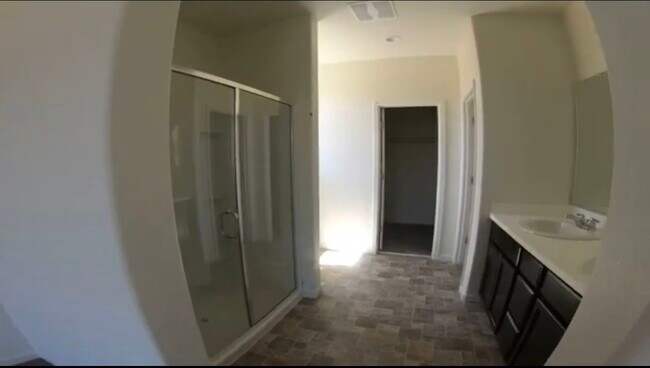 Building Photo - 455 Pearl Dr