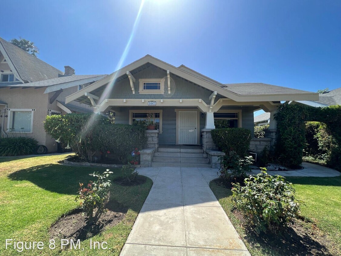 Primary Photo - 2 br, 1.5 bath House - 3447 4th Ave