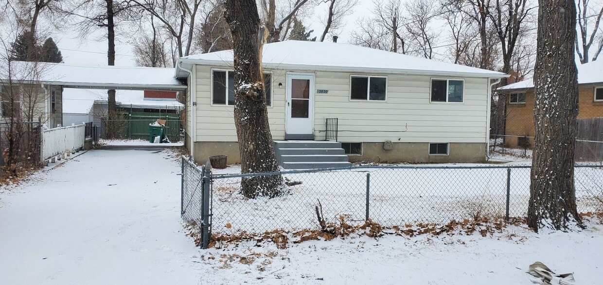 3-Bedroom Ranch w/Full Basement - 3-Bedroom Ranch w/Full Basement