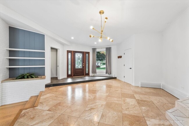 Foto del edificio - 239 Beverly Rd