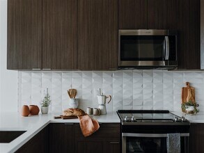 Building Photo - Upstairs at Van Aken