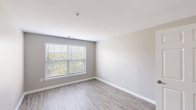 Interior Photo - Bradlee Danvers