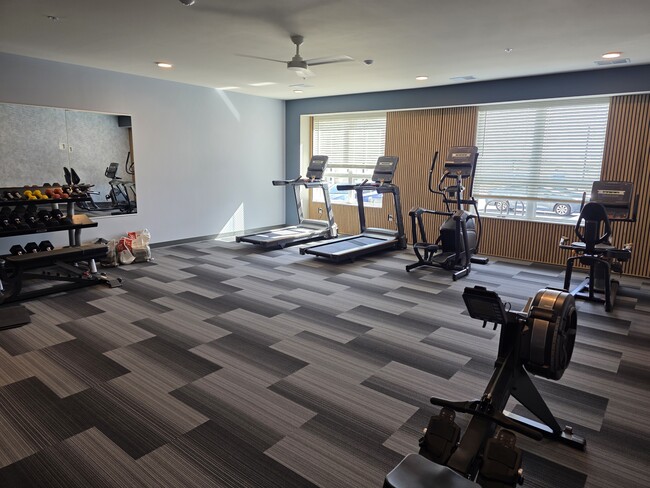 Foto del edificio - Sky Ridge Senior Apartments and Townhomes
